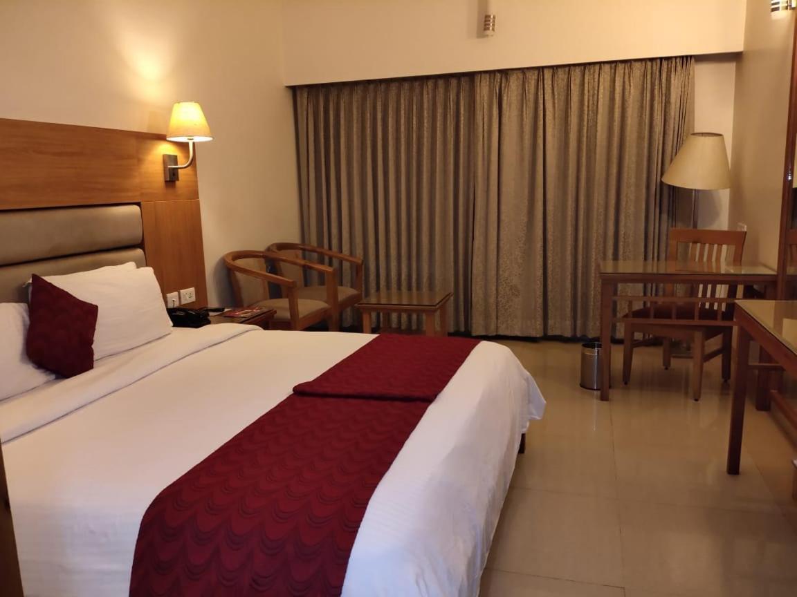 Hotel Western Gatz Theni Luaran gambar
