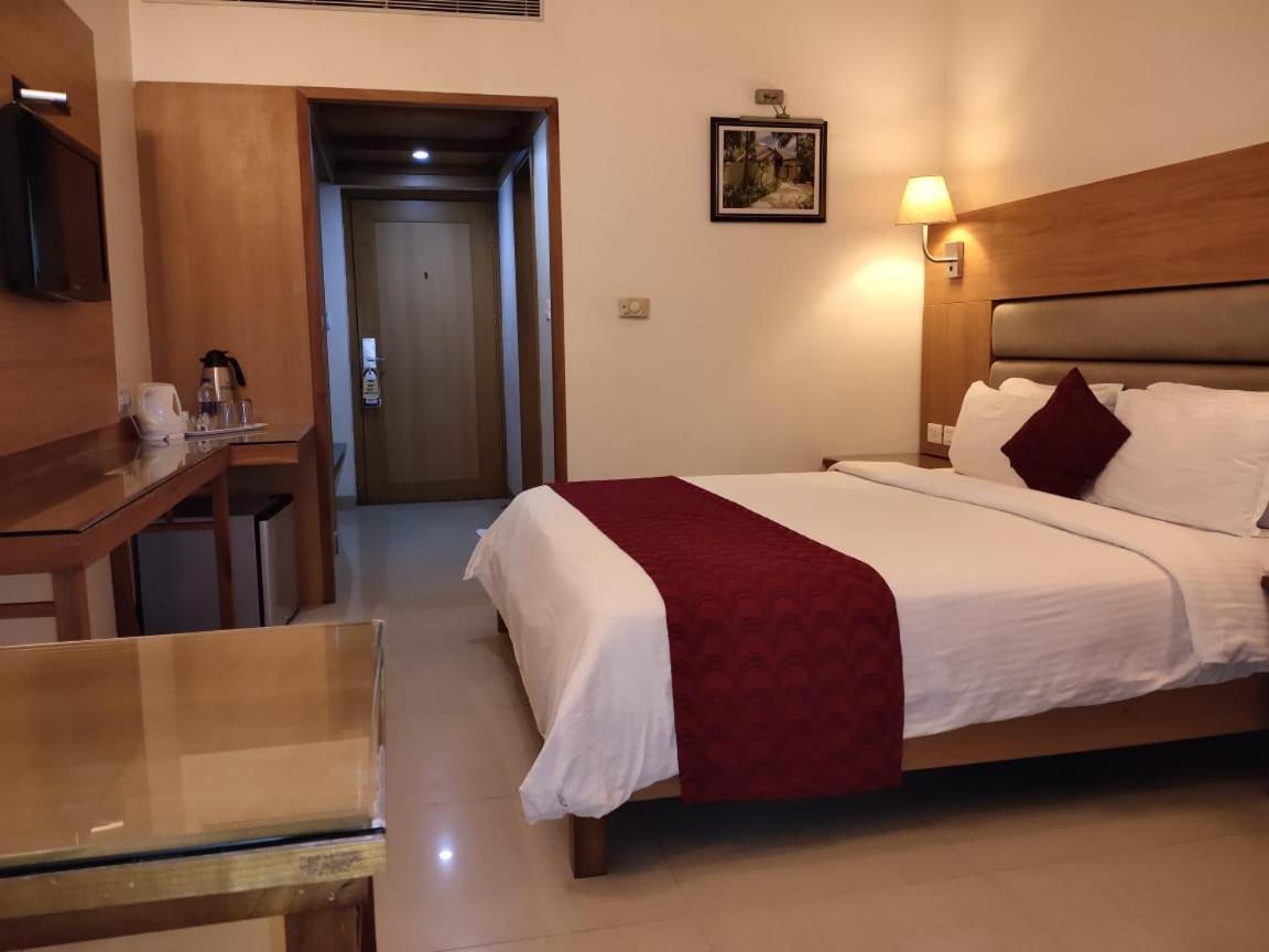Hotel Western Gatz Theni Luaran gambar
